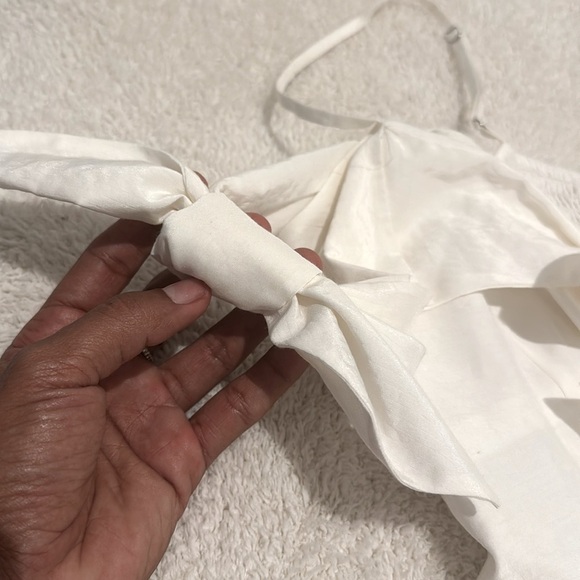 NWT REBECCA TAYLOR peekaboo bow top in white size 2 peplum off the shoulder - Picture 5 of 8